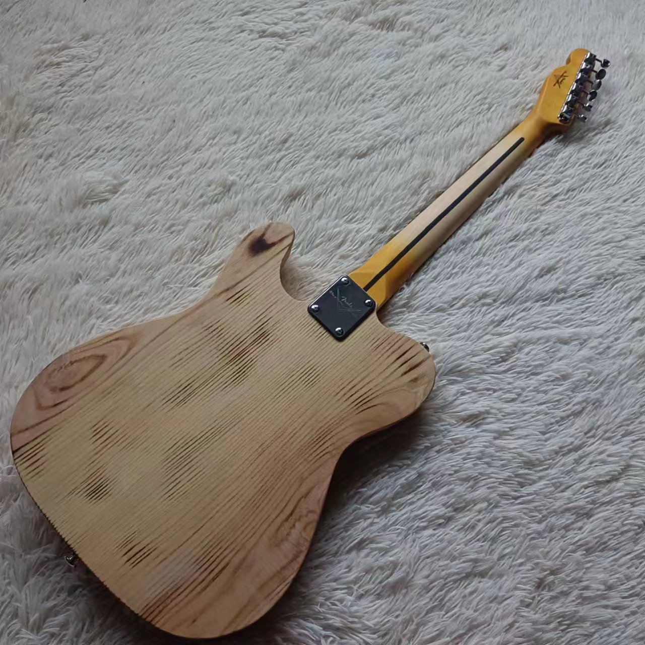 Chinese Factory Produces 6-Str - Bass Guitar Fretless recension och pris