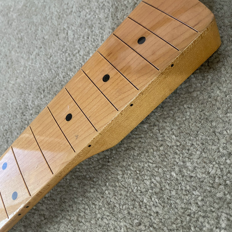 MN764 No Frets 4 String Electr - Bass Guitar Fretless recension och pris