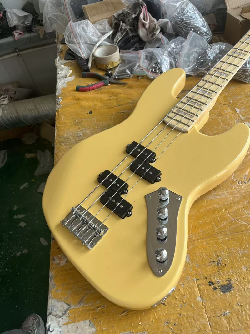 Custom 4-string electric bass, - Bass Guitar Fretless recension och pris